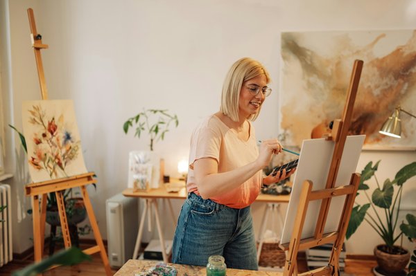 How can visitors experience hands-on workshops about traditional British leather tanning?